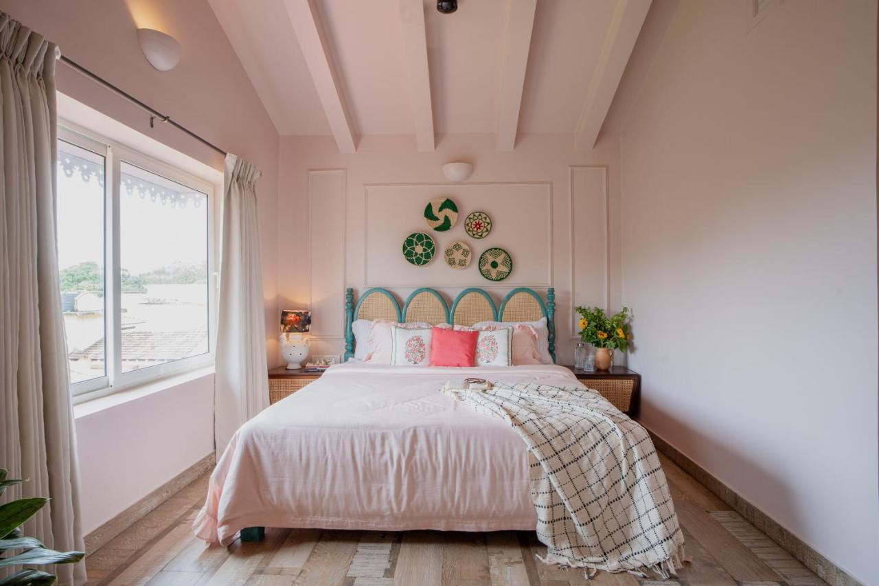 Elivaas 5 Bhk With Pvt Pool, Entertainment Room & Glass House - Bludoor Marmagao Bagian luar foto